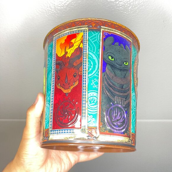 AMC How to Train Your Dragon Popcorn Tin Bucket 2025 Embossed Limited Hiccup New - Picture 3 of 9